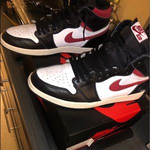 Jordan 1s , Gym Reds !
